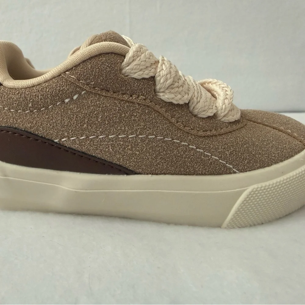 Carters chic khaki